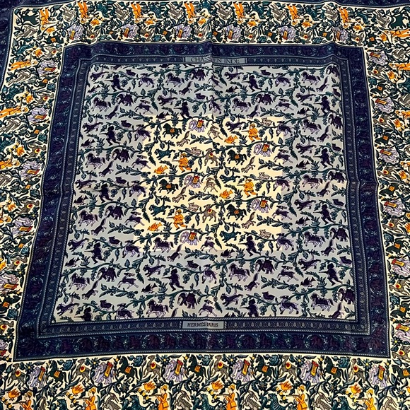 Hermes Accessories - Hermes scarf Chasse en Inde.
